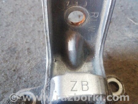 ФОТО Петля двери задняя правая для Subaru Outback III BP/BL (03-09) Київ