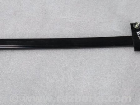 ФОТО Направляющая стекла передняя правая для Subaru Forester SG S11 (02-08) Київ