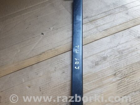 ФОТО Направляющая стекла передняя левая для Subaru Forester SG S11 (02-08) Київ