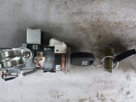 ФОТО Замок зажигания для Subaru Legacy IV BL/BP (03-09) Київ