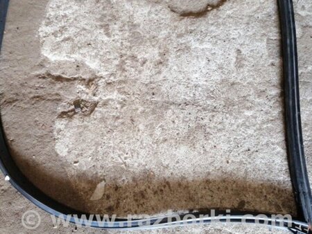 ФОТО Уплотнительная резинка передняя левая для Subaru Tribeca B9 (05-08) Київ