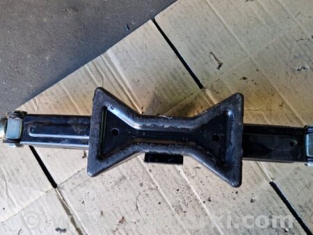 ФОТО Домкрат для KIA Sportage SL (10-16) Київ