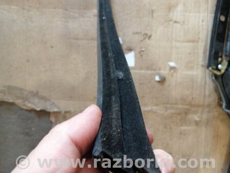 ФОТО Уплотнитель передний левый для Audi (Ауди) A6 C7 4G (11-18) Київ