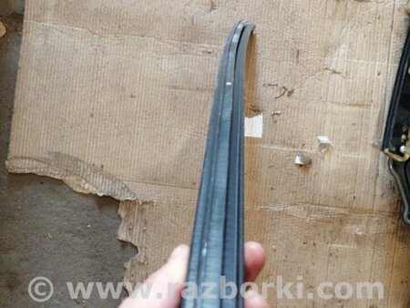 ФОТО Уплотнитель передний левый для Audi (Ауди) A6 C7 4G (11-18) Київ