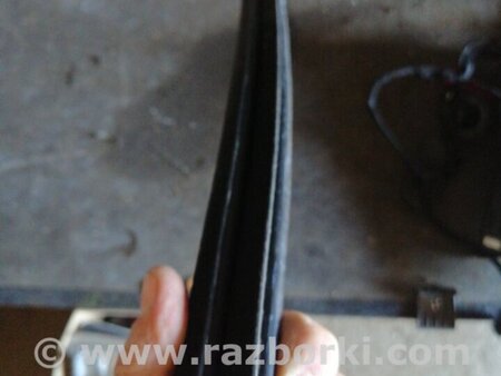 ФОТО Уплотнитель задний правый для Audi (Ауди) A6 C7 4G (11-18) Київ