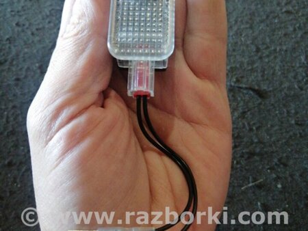 ФОТО Плафон передний правый для Audi (Ауди) A6 C7 4G (11-18) Київ