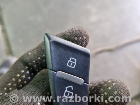 ФОТО Кнопка передняя правая для Audi (Ауди) Q5 I 8R (08-17) Київ