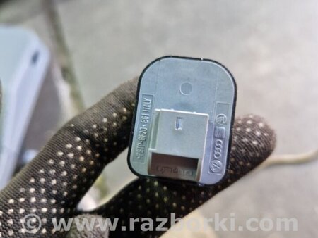 ФОТО Кнопка передняя правая для Audi (Ауди) Q5 I 8R (08-17) Київ