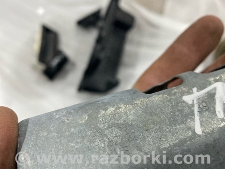 ФОТО Кронштейн для Audi (Ауди) A3 8V1, 8VA, 8V7, 8VS (03.2012-...) Киев