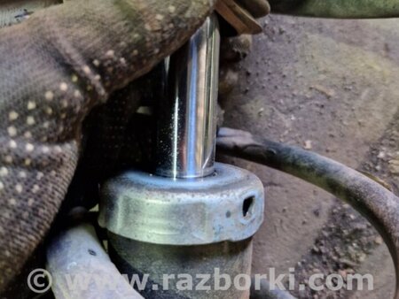 ФОТО Амортизатор передний правый для KIA Sportage SL (10-16) Київ