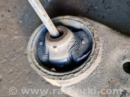 ФОТО Рычаг нижний передний правый для KIA Sportage SL (10-16) Київ