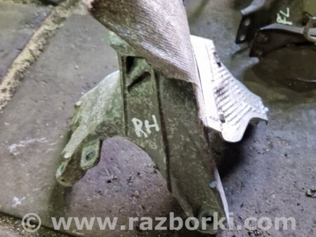 ФОТО Кронштейн правый для Audi (Ауди) Q5 I 8R (08-17) Київ