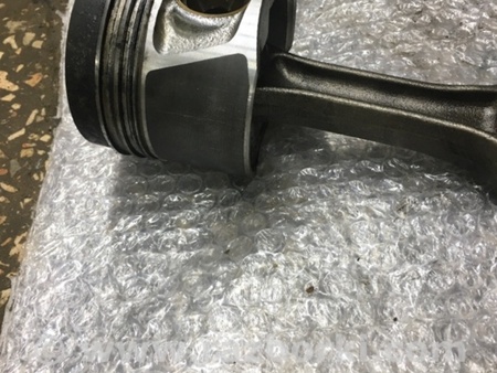 ФОТО Поршень для Audi (Ауди) A4 IV B8 8K (07-15) Київ