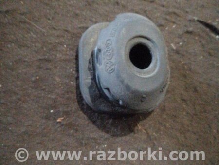 ФОТО Крепление радиатора для Audi (Ауди) A4 IV B8 8K (07-15) Київ