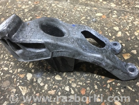 ФОТО Кронштейн левый для Audi (Ауди) A4 IV B8 8K (07-15) Київ
