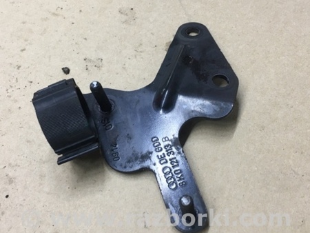 ФОТО Кронштейн для Audi (Ауди) A4 IV B8 8K (07-15) Київ