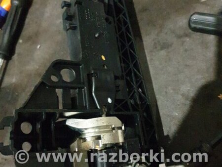 ФОТО Кронштейн ручки дверной передний правый для Audi (Ауди) A4 IV B8 8K (07-15) Київ