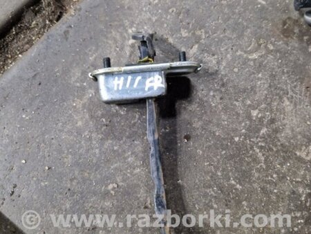 ФОТО Ограничитель двери передний правый для Hyundai ix35 I LM/EL Tucson (10-17) Київ