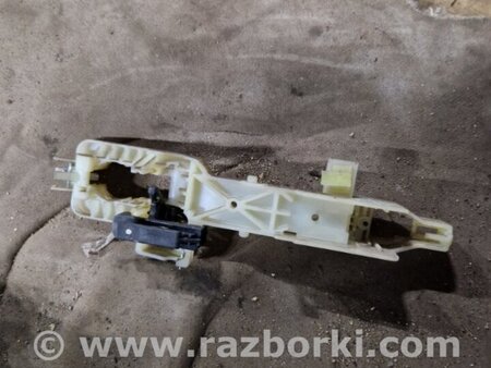 ФОТО Кронштейн ручки дверной передний левый для Hyundai ix35 I LM/EL Tucson (10-17) Київ