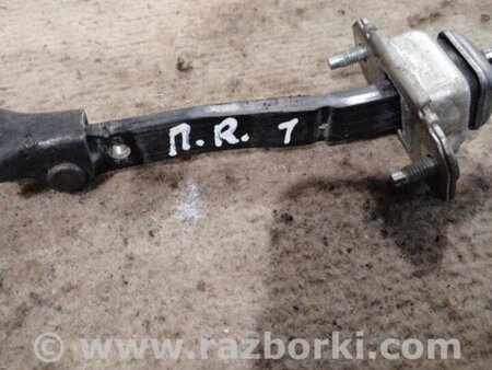 ФОТО Ограничитель двери передний правый для Subaru Forester SH S12 (08-12) Київ