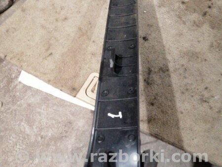 ФОТО Накладка на порог в салоне передняя правая для Subaru Forester SH S12 (08-12) Київ