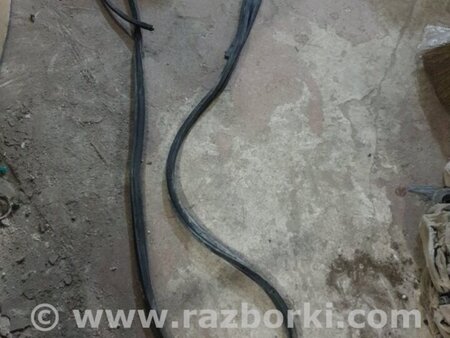 ФОТО Уплотнительная резинка задняя правая для Subaru Forester SH S12 (08-12) Київ