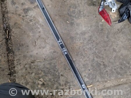 ФОТО Молдинг на дверь передний правый для Subaru Legacy IV BL/BP (03-09) Київ