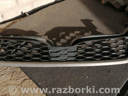 ФОТО Решетка радиатора для Subaru Forester SJ S13 (12-18) Київ