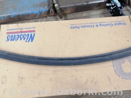 ФОТО Уплотнительная резинка передняя левая для Subaru Forester SJ S13 (12-18) Київ