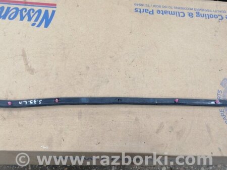 ФОТО Уплотнительная резинка передняя левая для Subaru Forester SJ S13 (12-18) Київ