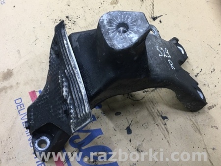 ФОТО Кронштейн передний правый для Audi (Ауди) A6 C7 4G (11-18) Київ