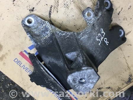 ФОТО Кронштейн передний правый для Audi (Ауди) A6 C7 4G (11-18) Київ