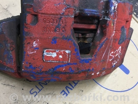 ФОТО Скоба суппорта передняя правая для Audi (Ауди) A6 C7 4G (11-18) Київ