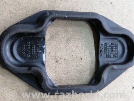 ФОТО Уплотнительная резинка передняя правая для Audi (Ауди) A6 C7 4G (11-18) Київ