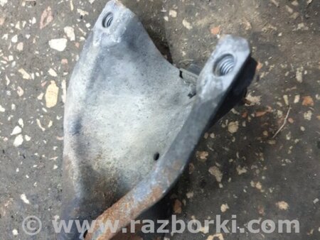 ФОТО Кронштейн правый для Audi (Ауди) A6 C7 4G (11-18) Київ