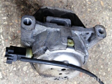 ФОТО Подушка двигателя правая для Audi (Ауди) A6 C7 4G (11-18) Київ