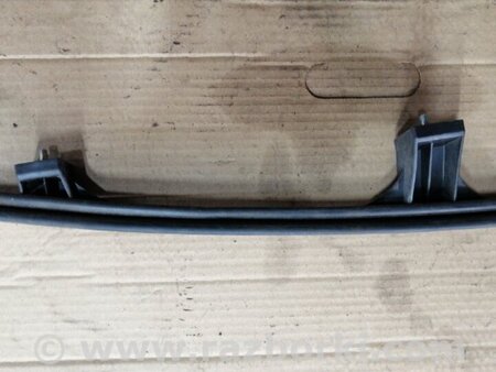 ФОТО Направляющая стекла задняя правая для Hyundai ix35 I LM/EL Tucson (10-17) Київ