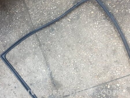 ФОТО Направляющая стекла передняя правая для Hyundai ix35 I LM/EL Tucson (10-17) Київ