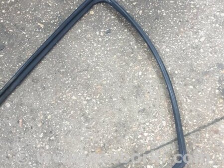 ФОТО Направляющая стекла задняя левая для Hyundai ix35 I LM/EL Tucson (10-17) Київ