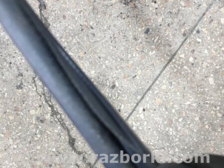 ФОТО Уплотнитель передний правый для Hyundai ix35 I LM/EL Tucson (10-17) Київ