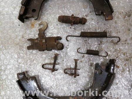 ФОТО Колодки ручника задние правые для Hyundai Santa Fe II CM (06-12) Київ