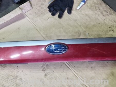 ФОТО Накладка крышки багажника задняя для Subaru Forester SG S11 (02-08) Київ