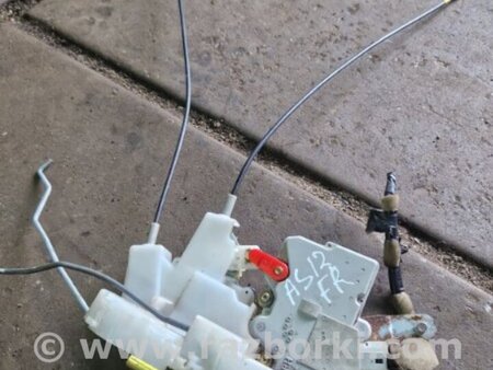 ФОТО Замок двери передний правый для Subaru Forester SG S11 (02-08) Київ