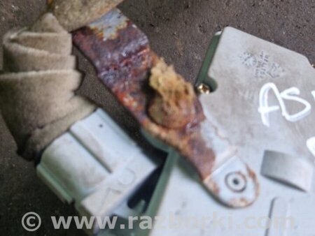 ФОТО Замок двери передний правый для Subaru Forester SG S11 (02-08) Київ