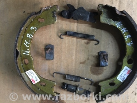 ФОТО Колодки ручника задние правые для KIA Sorento 1 BL (02-09) Київ