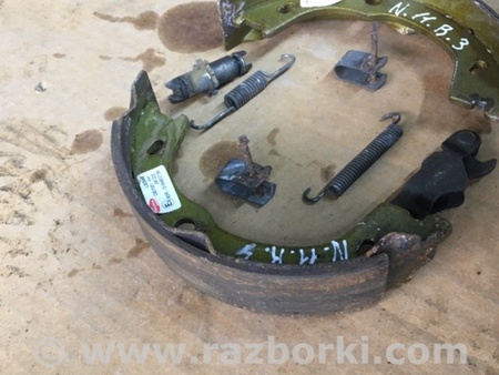 ФОТО Колодки ручника задние правые для KIA Sorento 1 BL (02-09) Київ