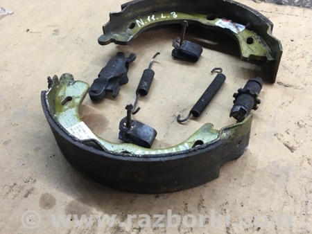 ФОТО Колодки ручника задние левые для KIA Sorento 1 BL (02-09) Київ