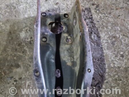 ФОТО Кронштейн задний для Subaru Forester SG S11 (02-08) Київ