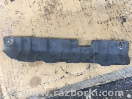 ФОТО Накладка радиатора левая для KIA Sorento 1 BL (02-09) Київ