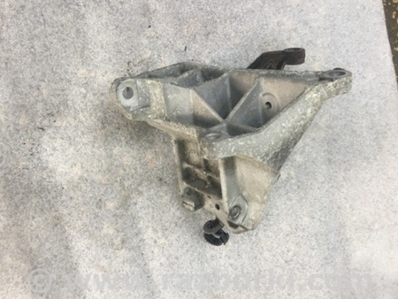 ФОТО Кронштейн для Subaru Legacy IV BL/BP (03-09) Київ